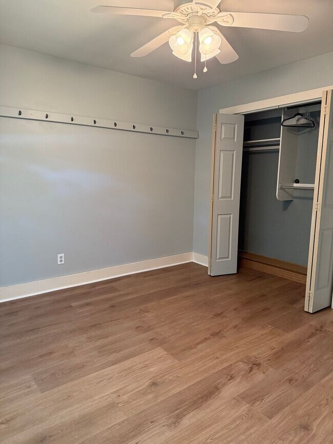 Building Photo - Spacious 4BR House in Tulsa