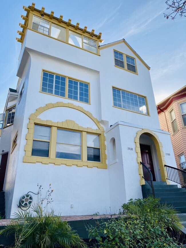 Building Photo - 1530-1532 Filbert St
