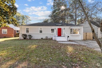 Building Photo - Charming Renovated 3-Bedroom Ranch-Style H...