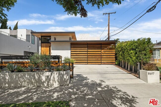 Building Photo - 8617 Higuera St