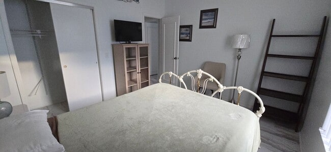 Building Photo - Furnished Rental in The Villages – 2BR/2BA Home on Del Toro Drive!