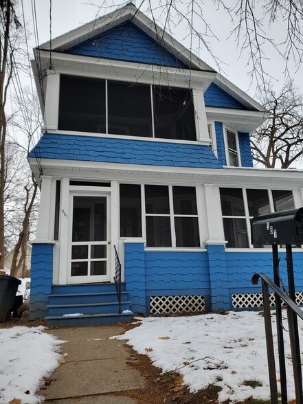 front - 261 N Ballston Ave