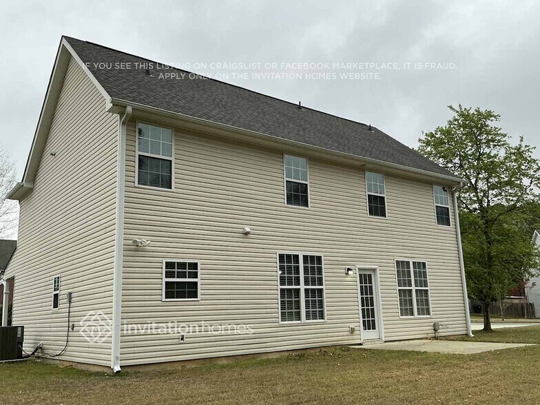 Building Photo - 3156 Pate Creek View