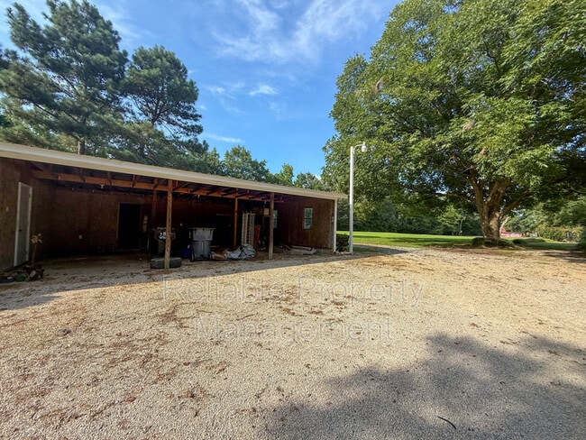 Building Photo - 10586 NC-96