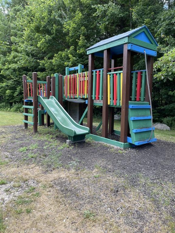 Building Photo - 24 Abenaki Rd