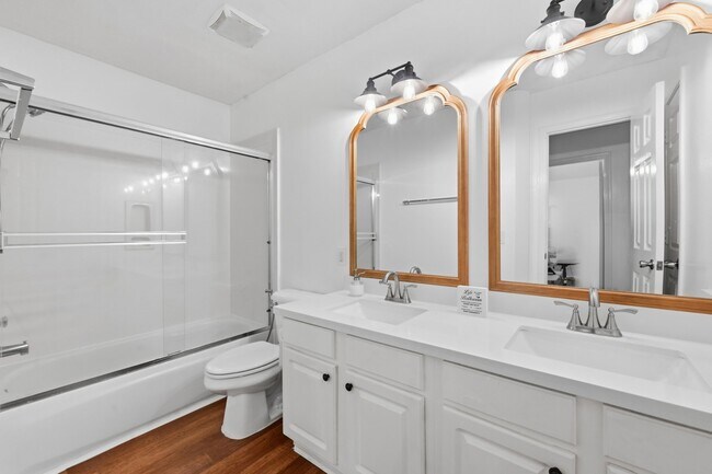 Building Photo - 26 E Sterling Pond Cir