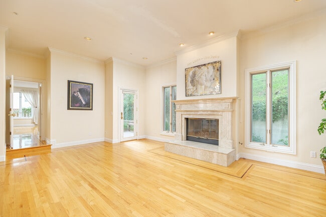 Building Photo - 17 Heron Dr