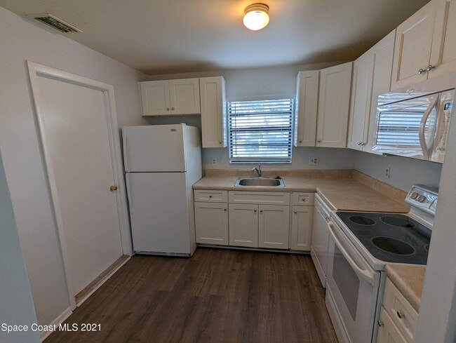 Building Photo - 1681 Owl Ln