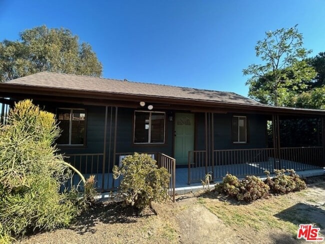 Primary Photo - 2755 1/2 Angus St