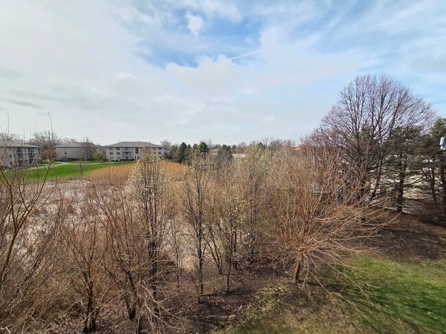 Building Photo - 1028 Ashley Ct N