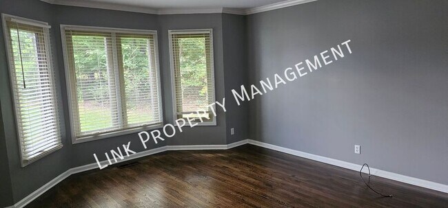 Building Photo - 7701 Elizabeth Way Dr