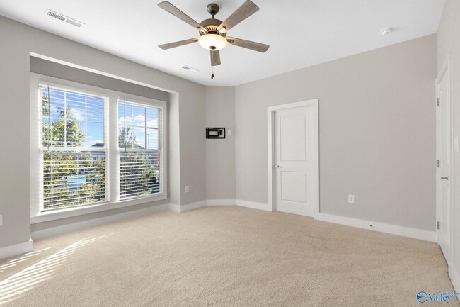 Building Photo - 190 Kearny St