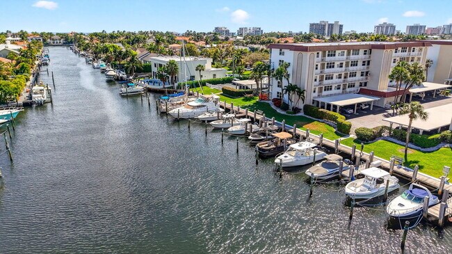 Building Photo - 931 Gardenia Dr