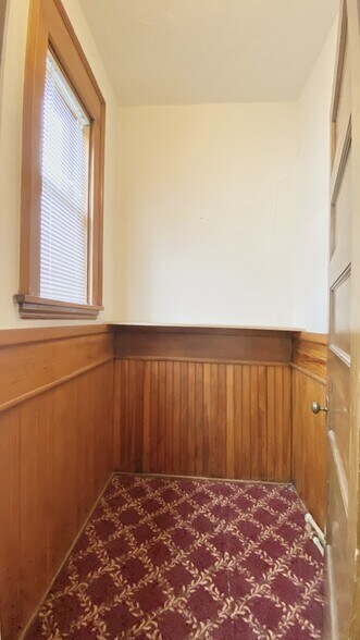 Building Photo - 361 Bates Ave