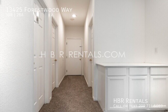 Building Photo - 13425 Forestwood Way