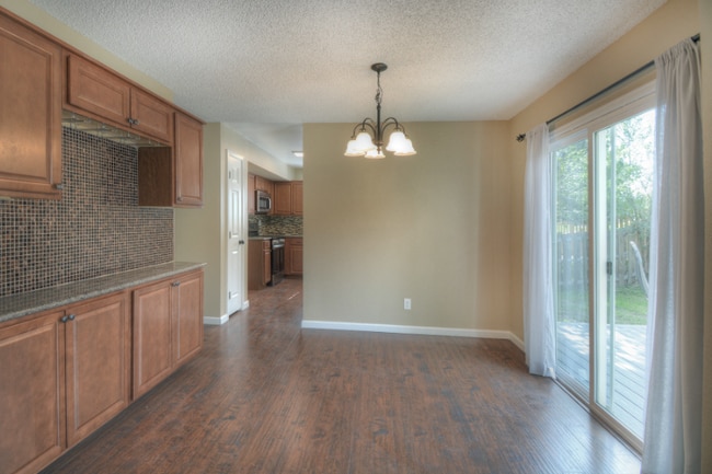 Building Photo - 3680 Pennyroyal Ln