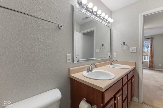 Building Photo - 5918 Remrod Dr