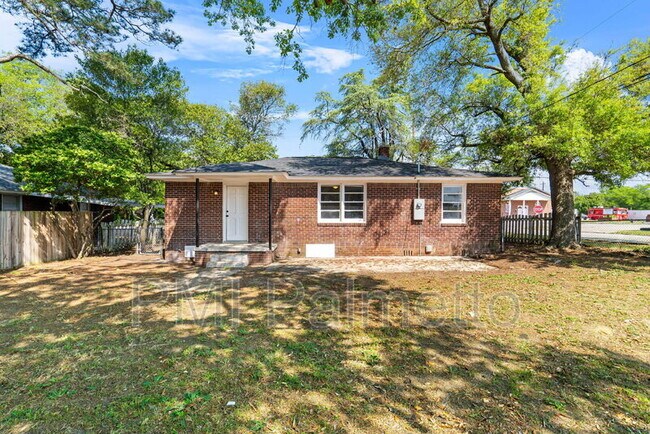 Building Photo - 1611 Holland St