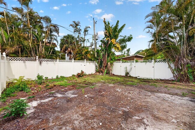 Building Photo - 5424 SW 44th Terrace