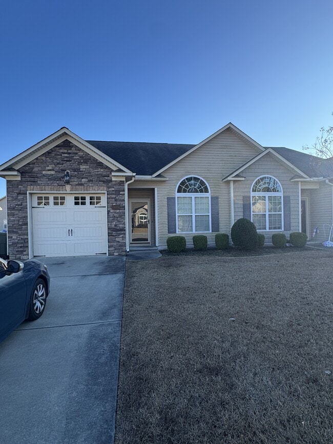 Building Photo - 3909A Nantucket Rd