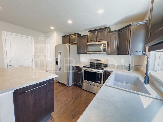 Building Photo - 10881 Aliso Dr