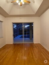 Building Photo - 394 Knight Dr