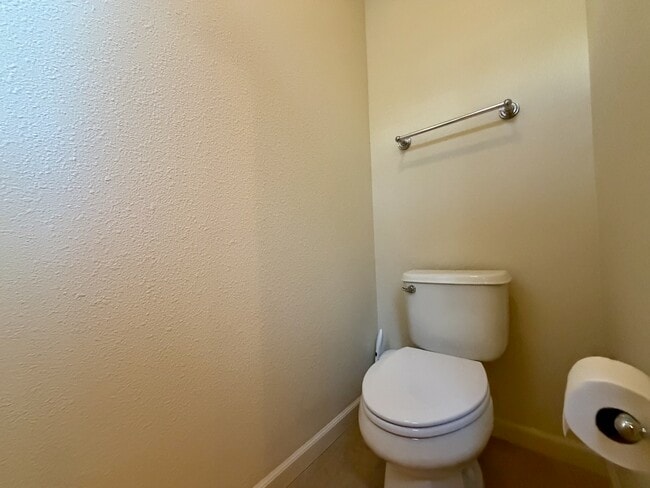 Building Photo - 2100 Beech Cir