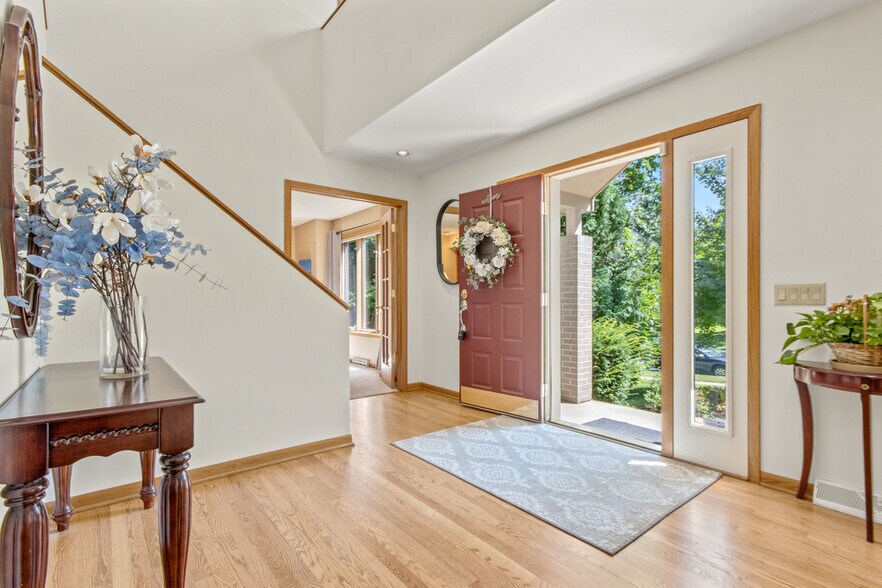 Building Photo - 7126 New Washburn Way