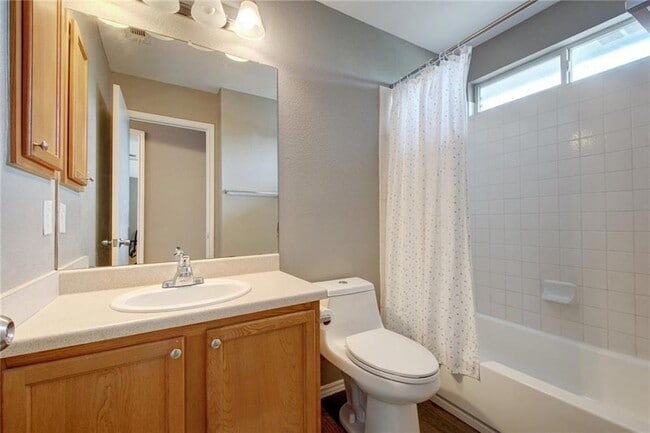 Building Photo - 13905 Briarcreek Loop