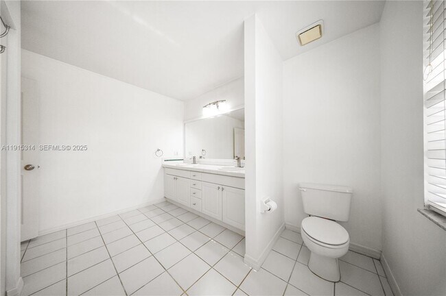 Building Photo - 18405 SW 216th St