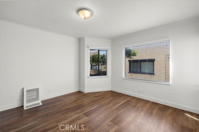 Building Photo - 309 24th St