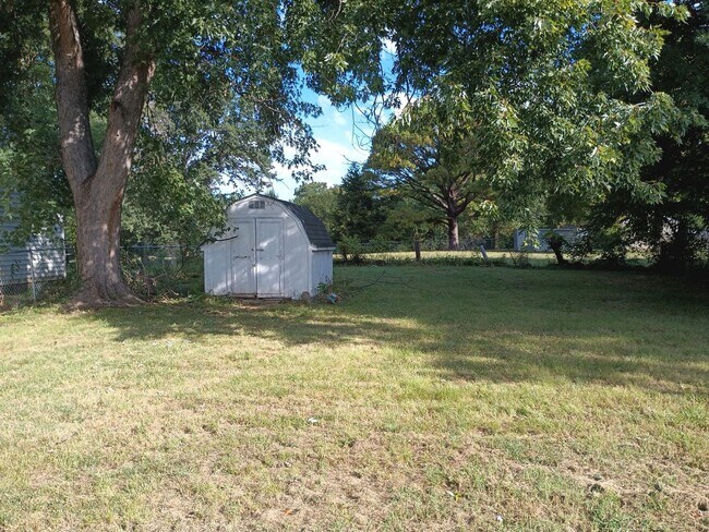 Building Photo - Charming 3 Bedroom Home in Independence!