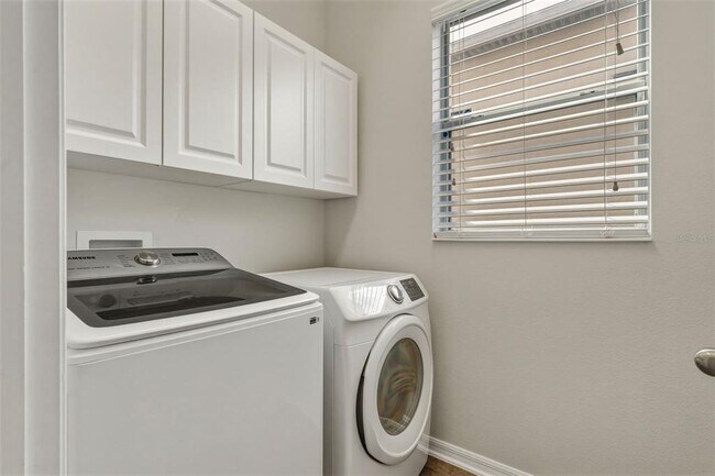 Building Photo - 5962 Paxton Ct