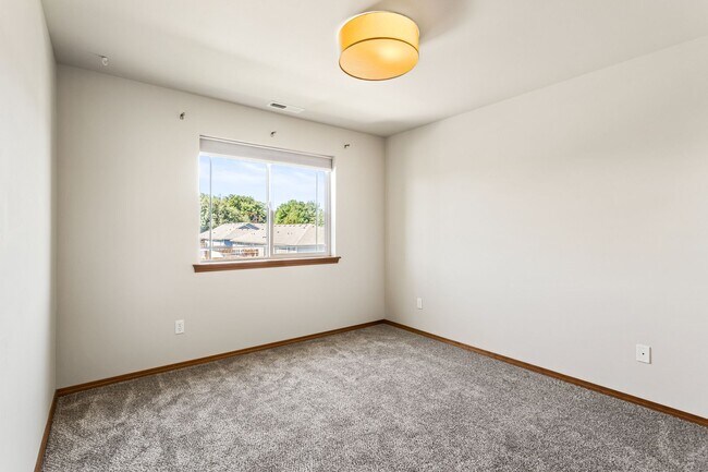Building Photo - Non-Refundable & Security Deposit Total: $2600.00