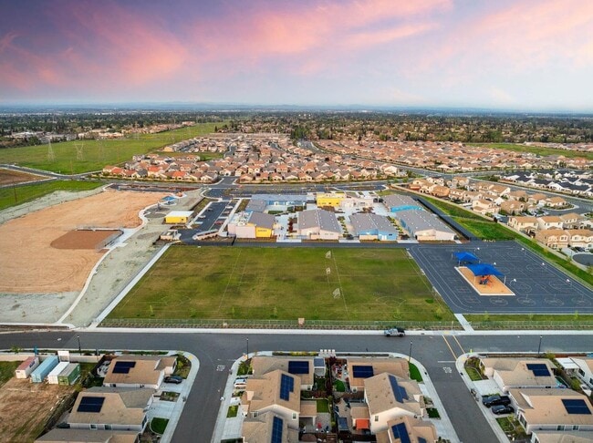 Building Photo - Beautiful Single-Story Home for Rent – West Roseville