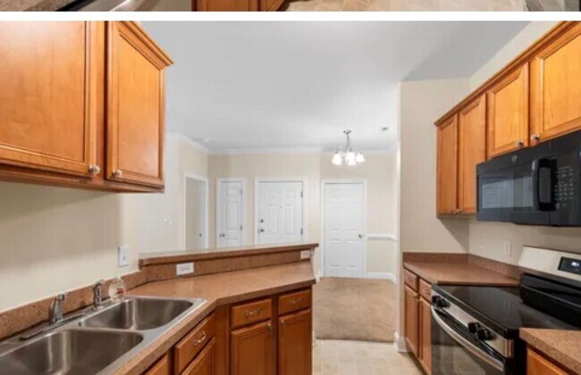 Building Photo - 2025 Silvercrest Dr