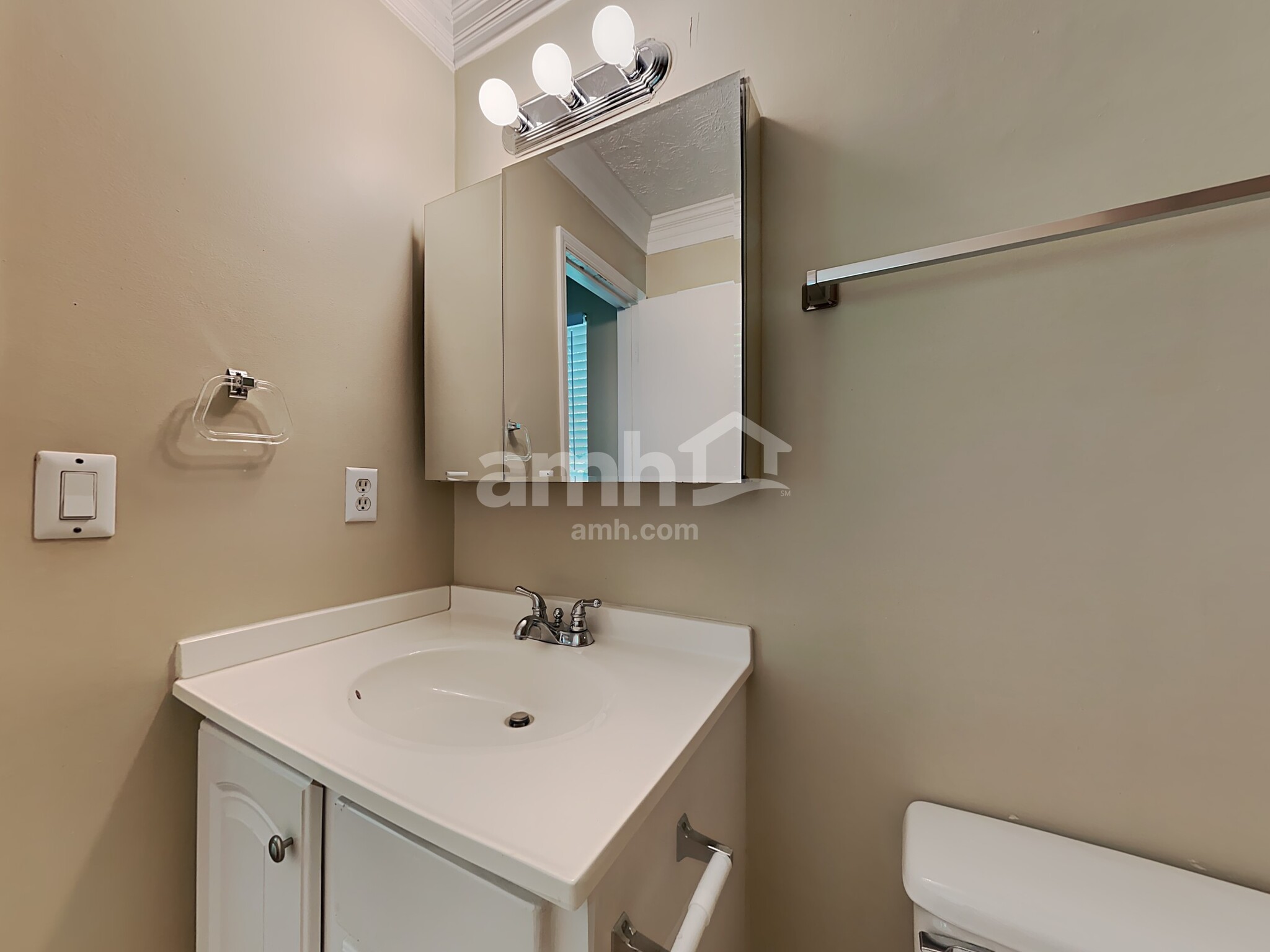 Building Photo - 4758 Jamerson Forest Cir