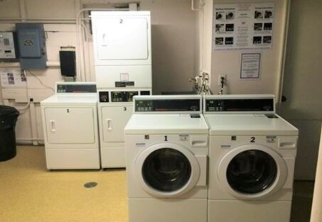 Building Photo - 20 Saint Paul St