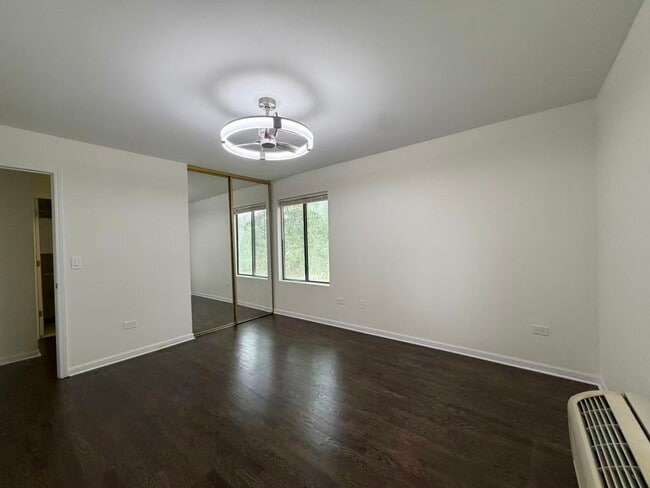 Building Photo - 716 Prescott Dr