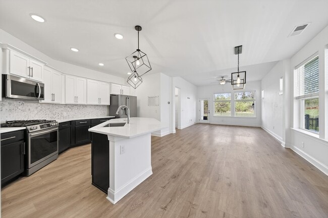 Building Photo - 1088 Linn Cv Ct