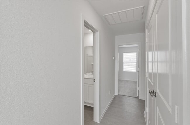 Building Photo - 1327 Tanner Dell Dr