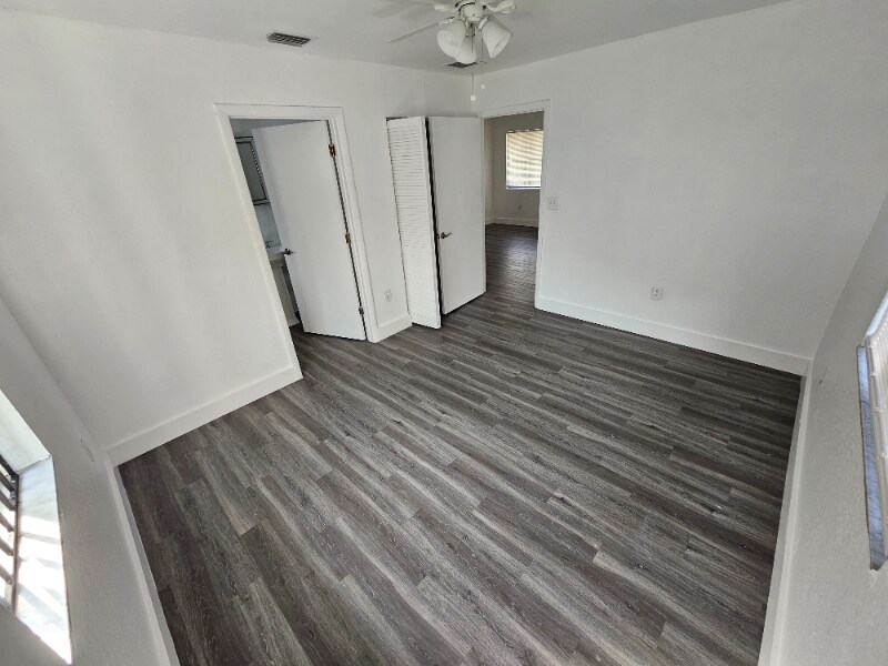 Building Photo - 550 NW 58th St