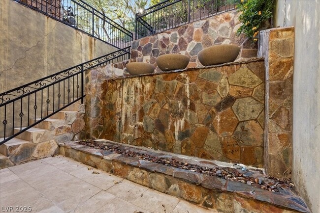 Building Photo - 514 Mandalay Ct