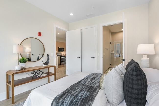 Building Photo - 5753 N Broadway