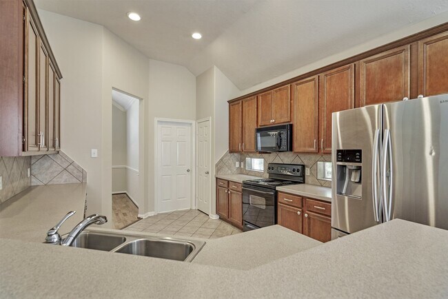 Building Photo - 126 S Regan Mead Cir