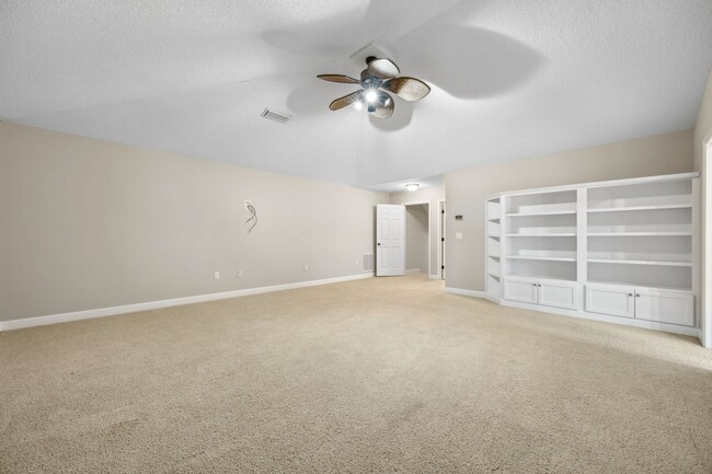 Building Photo - Luxury Living in Amelia National – Resort-...