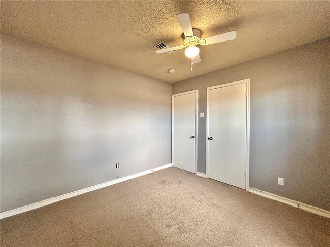 Building Photo - 510 Powell Dr