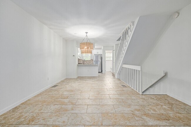 Building Photo - 8066 S Columbine Ct