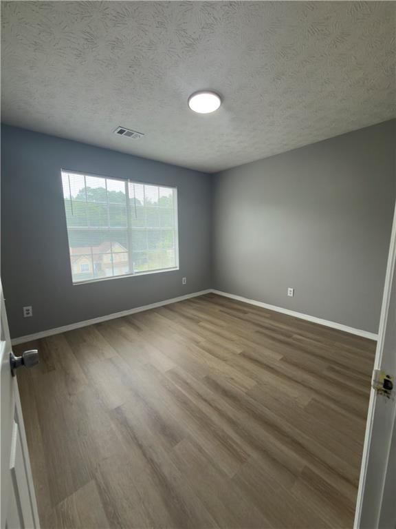 Building Photo - 1579 Picadilly Ct NE