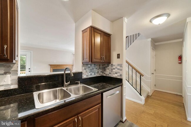 Building Photo - 106 McIlhaney Way